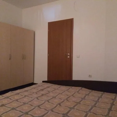- Bay, Nessebar Apartment