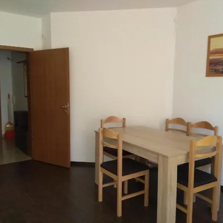 - Bay, Nessebar דירה